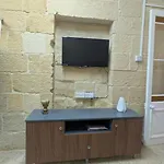 דירה Ruwts Authentic Maisonette *