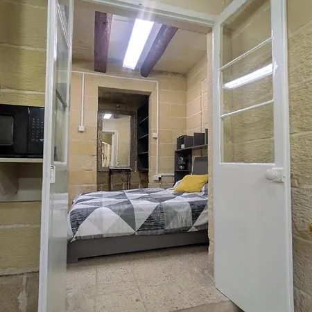 Ruwts Authentic Maisonette Апартаменты *