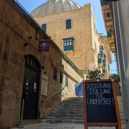 Ruwts Authentic Maisonette Apartment Valletta
