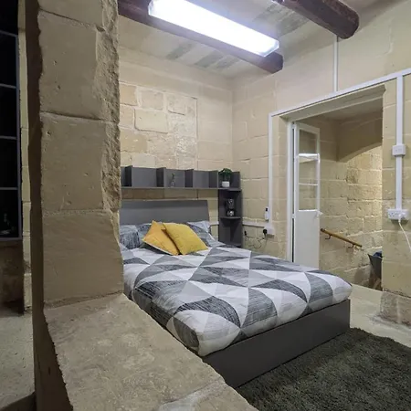 Апартаменты Ruwts Authentic Maisonette *