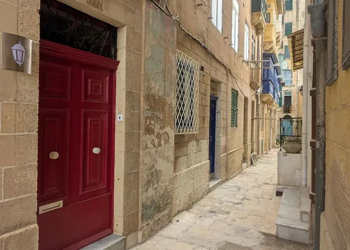 Ruwts Authentic Maisonette Apartment Valletta